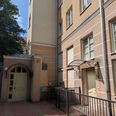 Apartament Przy Fontannie Neptuna Гданск Екстериор снимка