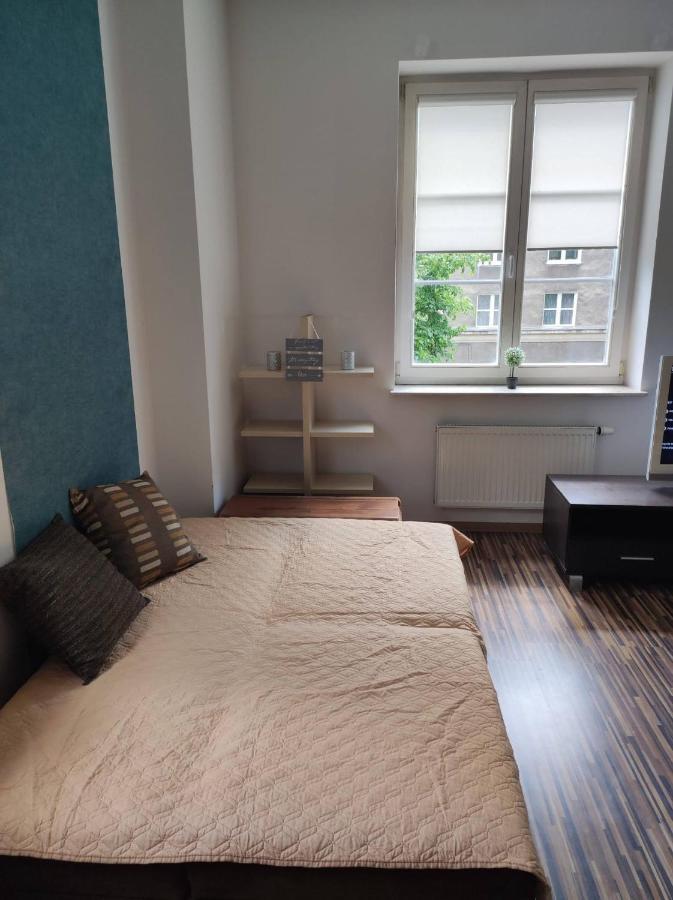 Apartament Przy Fontannie Neptuna Гданск Екстериор снимка